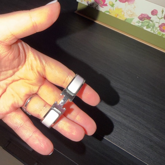 Hermes pink clic H bracelet - Picture 3 of 4